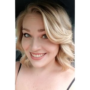 Meet your Posher, Allie